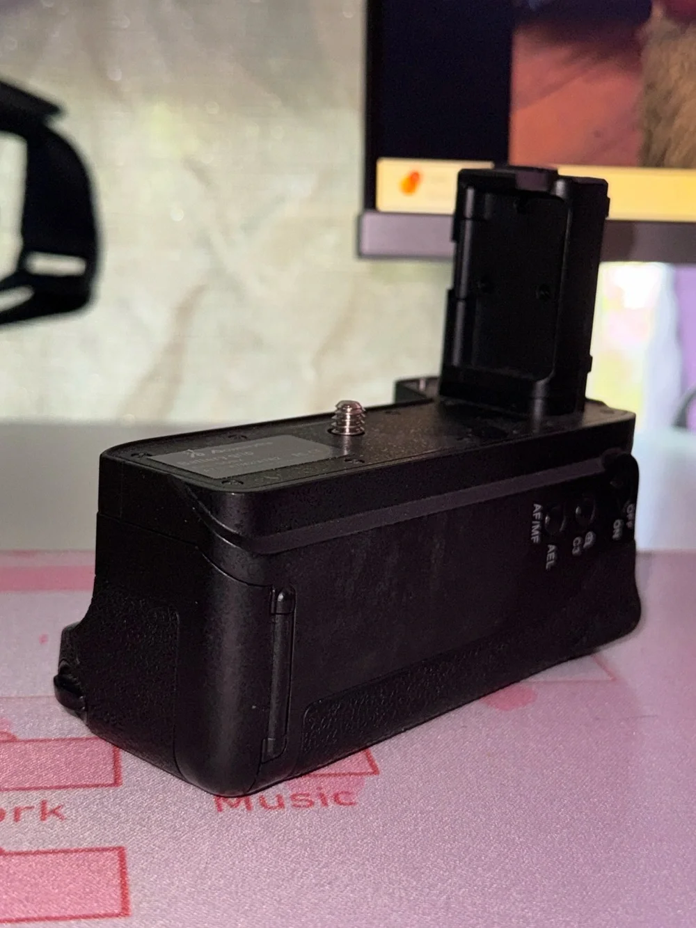 Battery Grip for DSLR Camera - Black